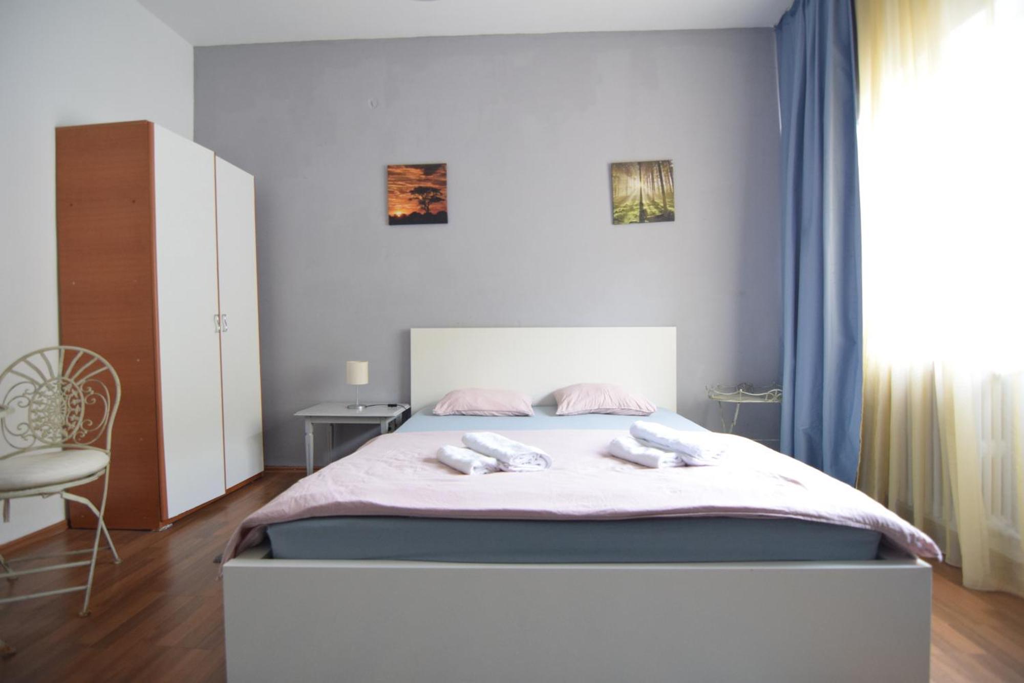 Studio Piata Rosetti Bucharest Luaran gambar